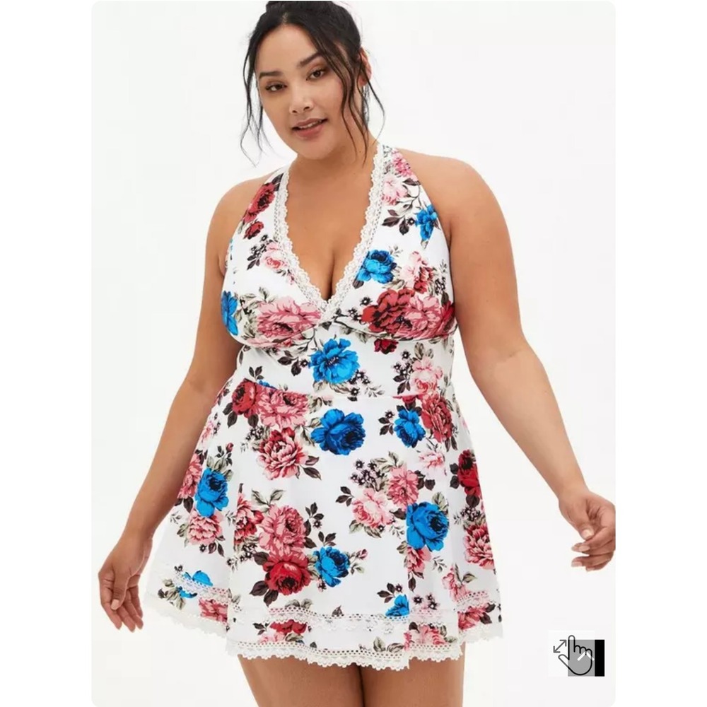 Torrid White Floral Print Lace Trim Wireless Swimsuit Dress Size‎ 0X Coquette